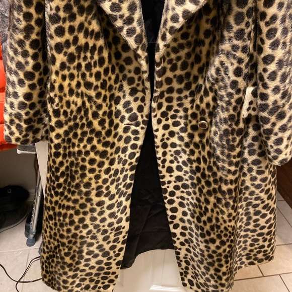 Vintage Russel Taylor Leopard faux fur coat - Picture 3 of 3